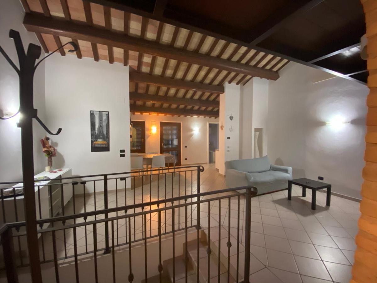 Casa Di Adele Apartamento Chiaravalle Marche Exterior foto